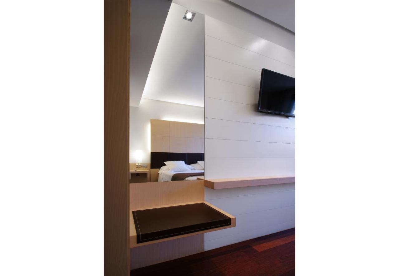וייאדוליד Hotel Mozart מראה חיצוני תמונה