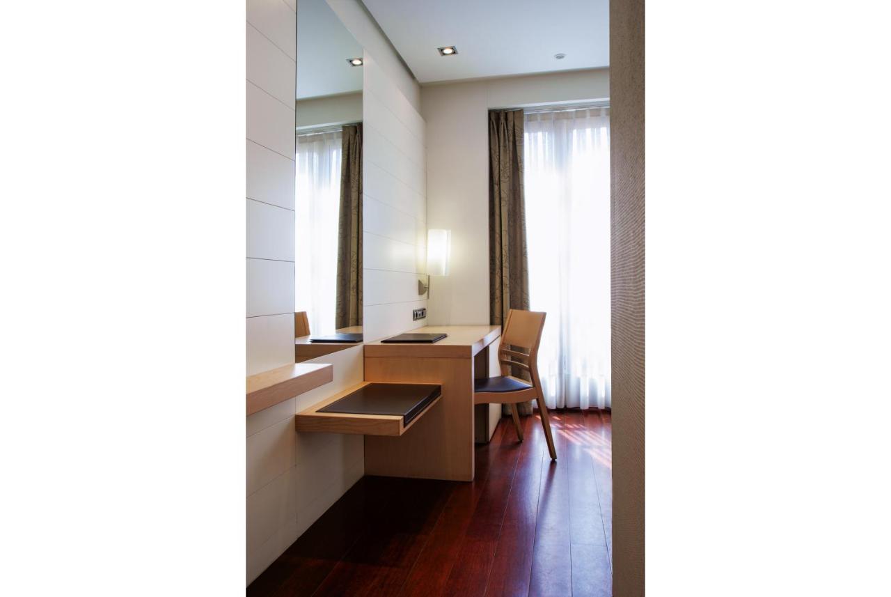 וייאדוליד Hotel Mozart מראה חיצוני תמונה