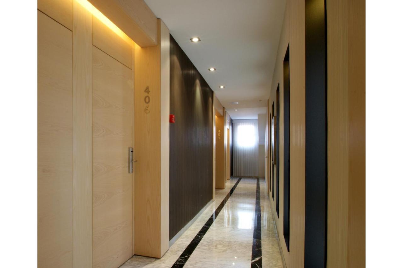וייאדוליד Hotel Mozart מראה חיצוני תמונה